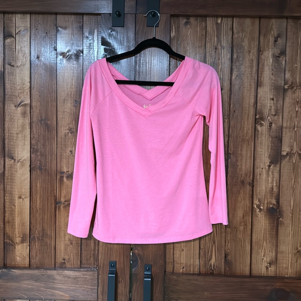 Lilly Pulitzer long sleeve v neck pink top - small